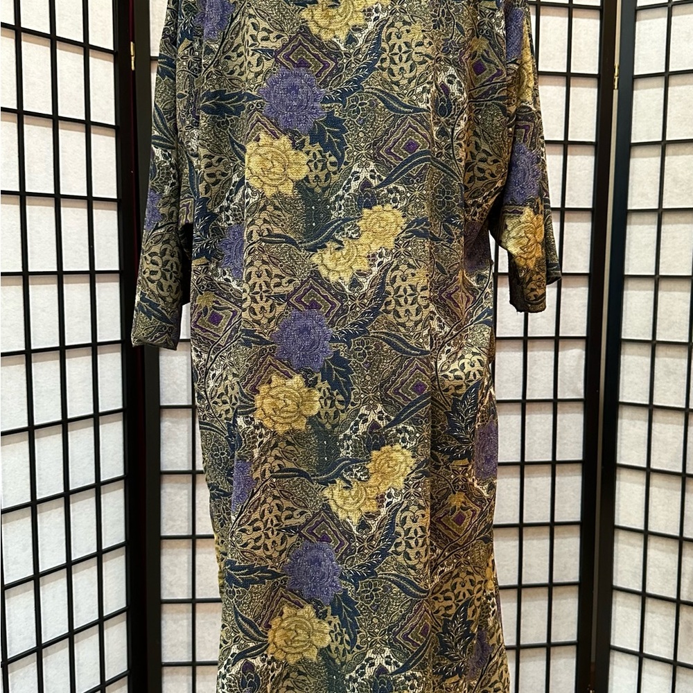 LulaRoe Kimono Large open front beautiful brocade subtle design feminine &breezy